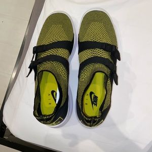 Nike Air Sock Racer Ultra Flyknit